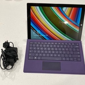 Microsoft Surface 3 in perfect working condition, comes with keyboard & charger.
